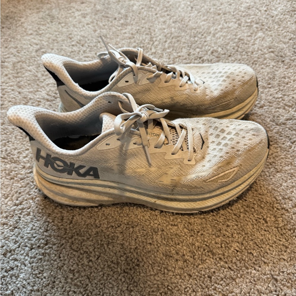 Hoka Clifton 9 — Men’s 10